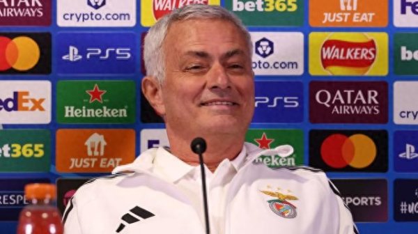 钱程速配 穆里尼奥: 有人4夺英超前, 我依然是切尔西最牛主帅